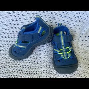 OshKosh B’gosh Boy Bump Toe Sandals